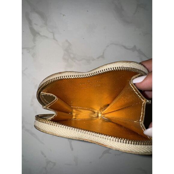 Louis Vuitton Coin Wallet in Gold - Excellent Condition - Picture 2 of 3
